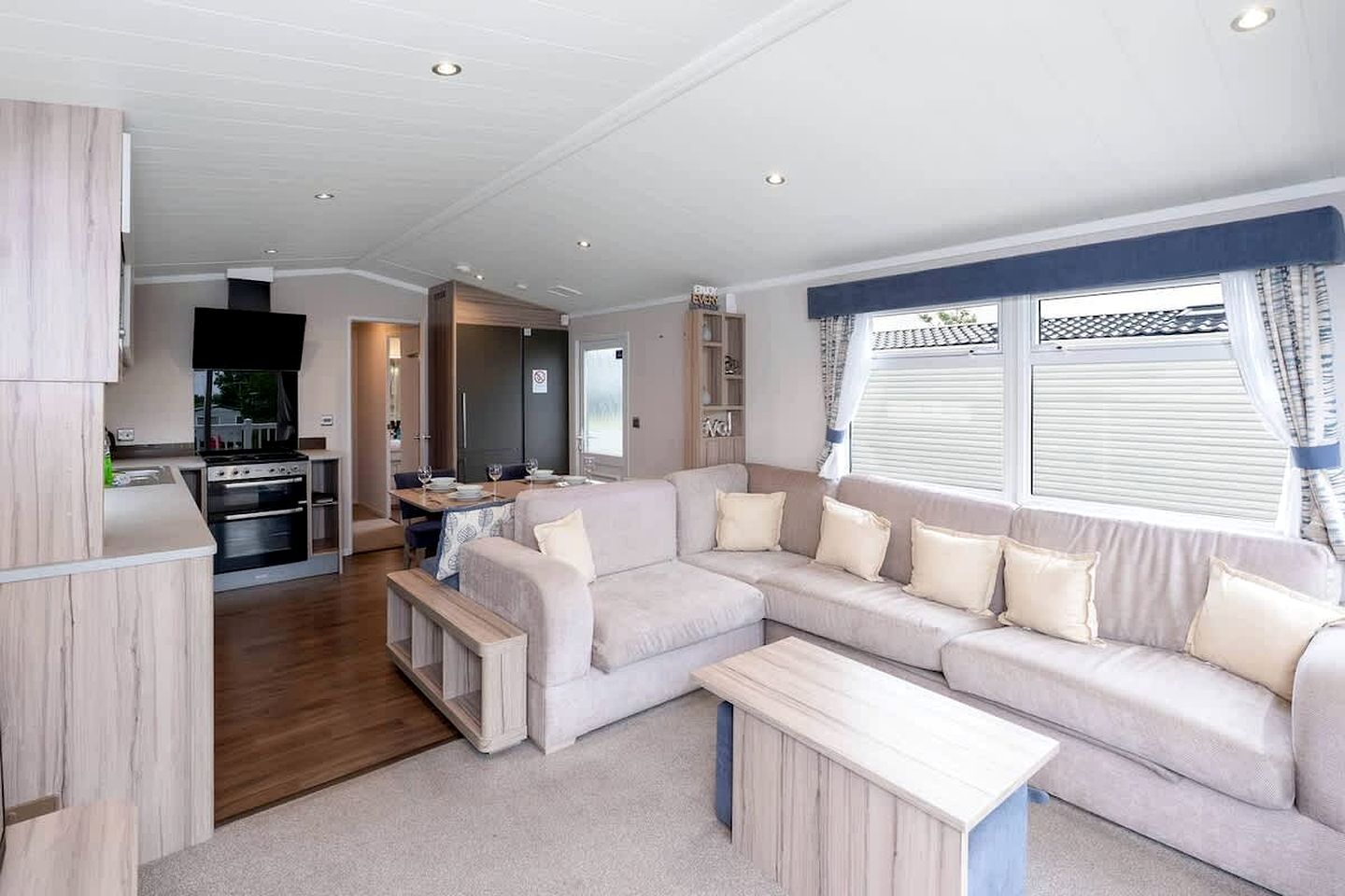 Premium Lodge Retreat with Pool, Golf, Beach Access & Family-Friendly Amenities in Scotland, United Kingdom