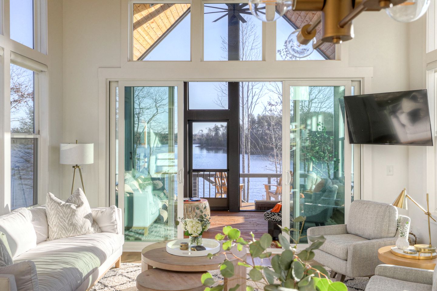 Beautiful Lakefront Cottage with Fire Pit in Tracy City, Tennessee