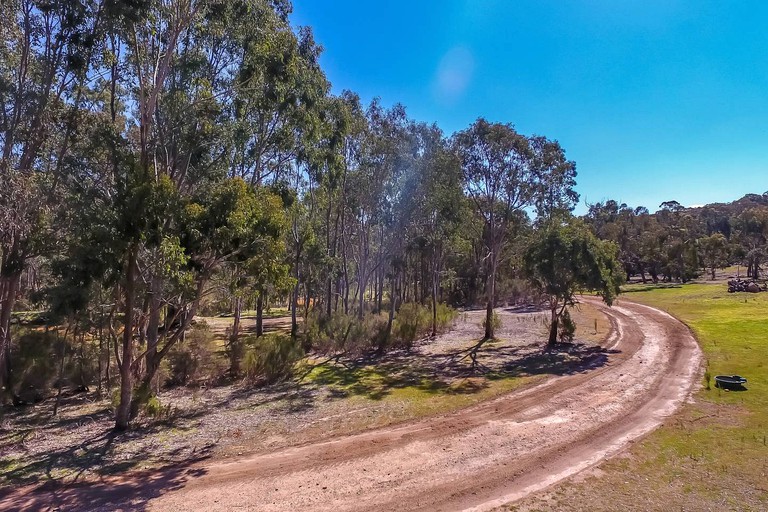 Tiny Houses (Tallarook, Victoria, Australia)