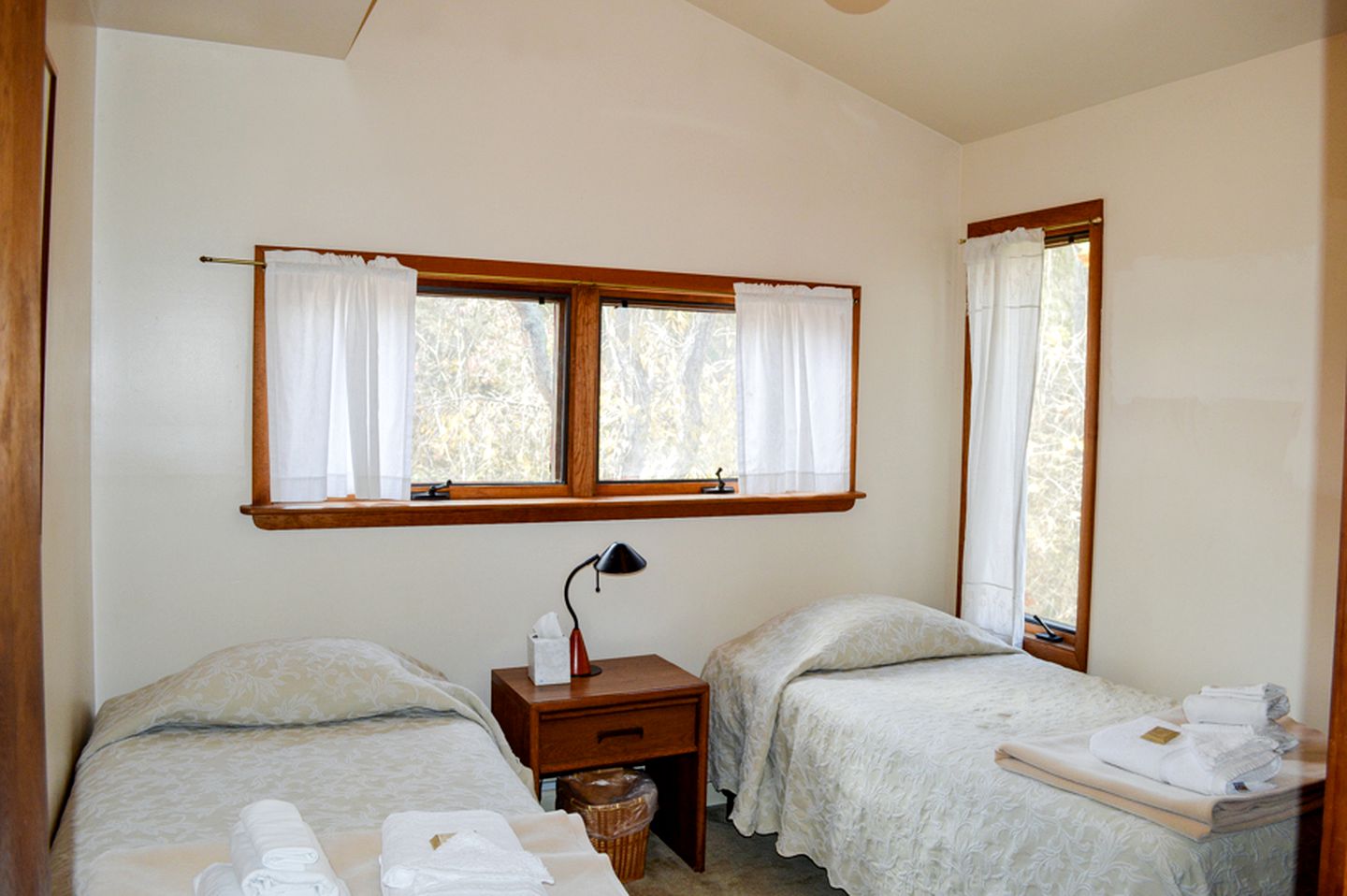 Spacious Cabin for a Yoga Getaway Next to the Shenandoah National Park, Virginia