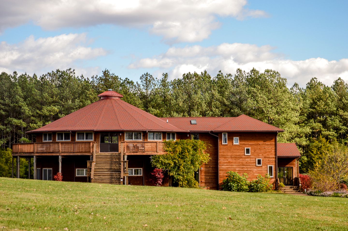 Unique Getaway in a Beautiful Yoga Retreat close to Williamsburg, Virginia