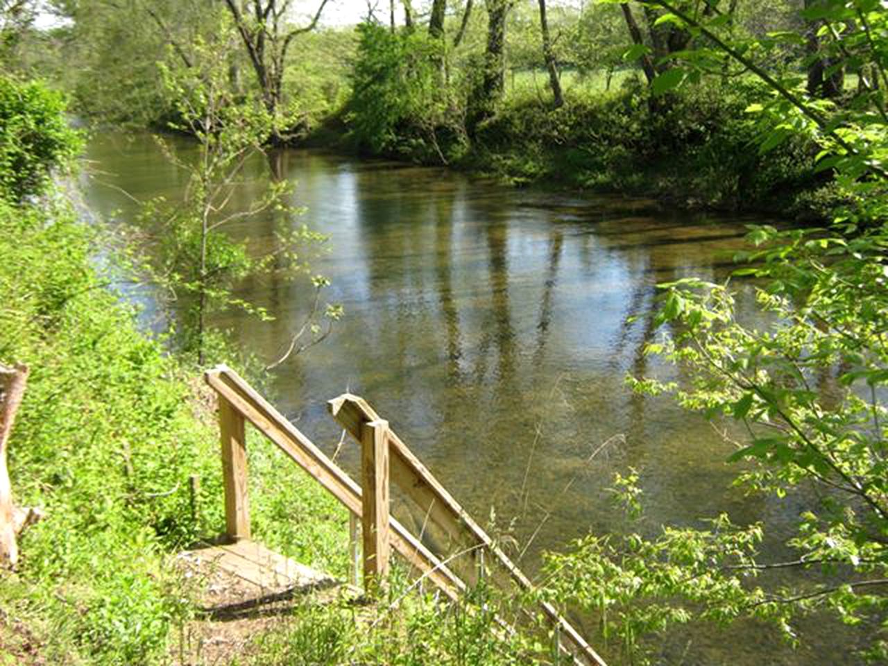 Unique Getaway in a Beautiful Yoga Retreat close to Williamsburg, Virginia
