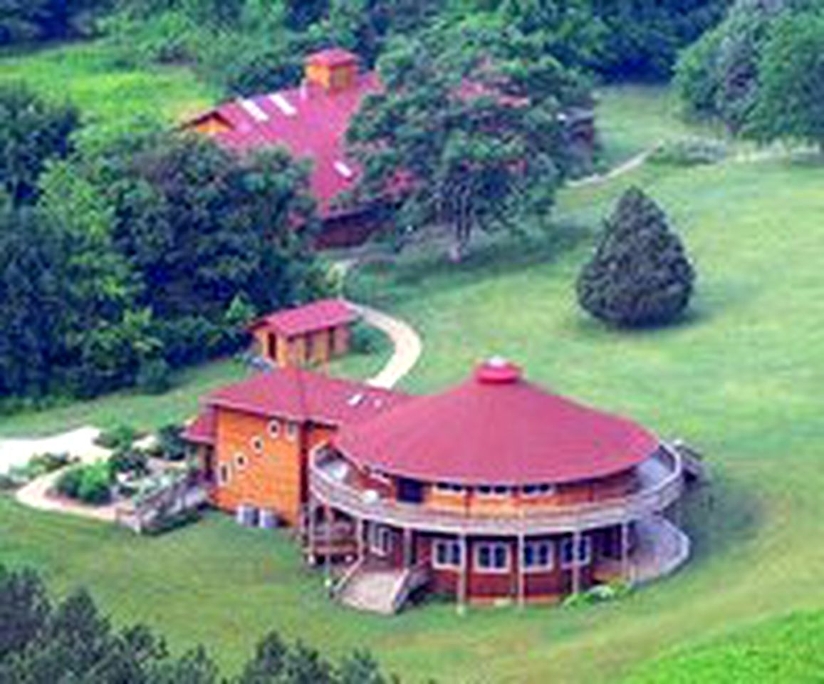 Rustic Riverside Cabin under One Hour from the Blue Ridge Parkway, Virginia