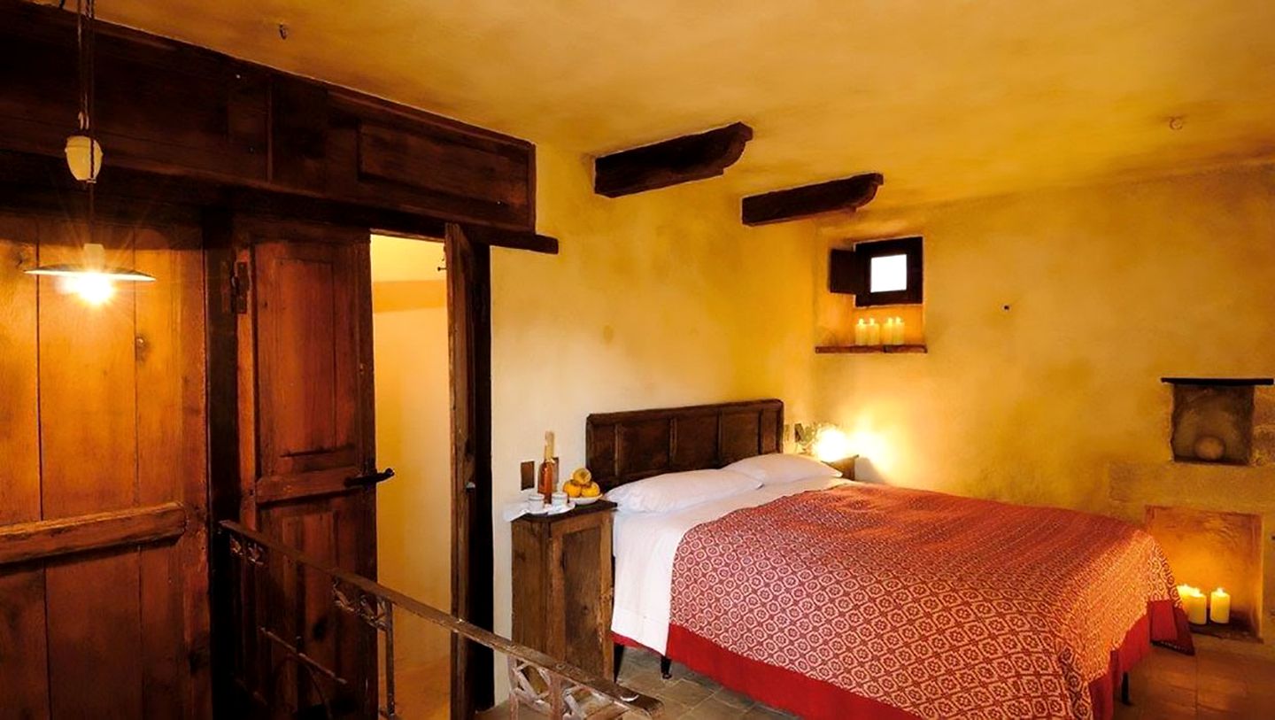 Intimate Multi-Level Suite Accommodation for Two in Abruzzo Region, Italy