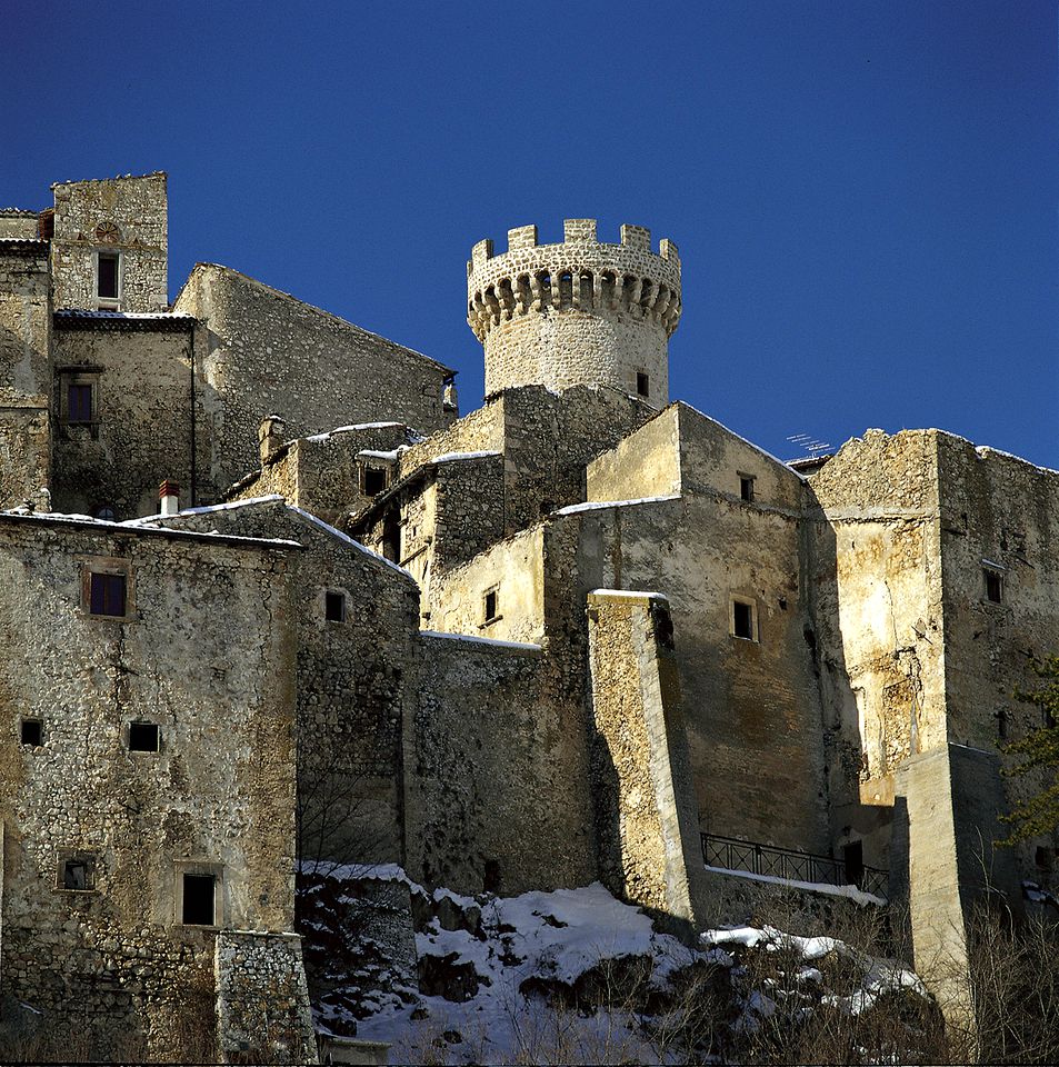 Pristinely Decorated Suite Rental near L'Aquila in Southern Italy