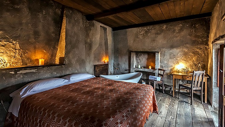 Nature Lodges (Santo Stefano di Sessanio, Abruzzo, Italy)