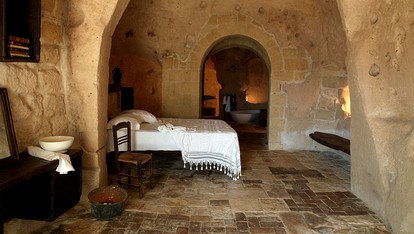 Unusual Luxury Cave Rental in Ancient Matera of Southern Italy - Photo 2