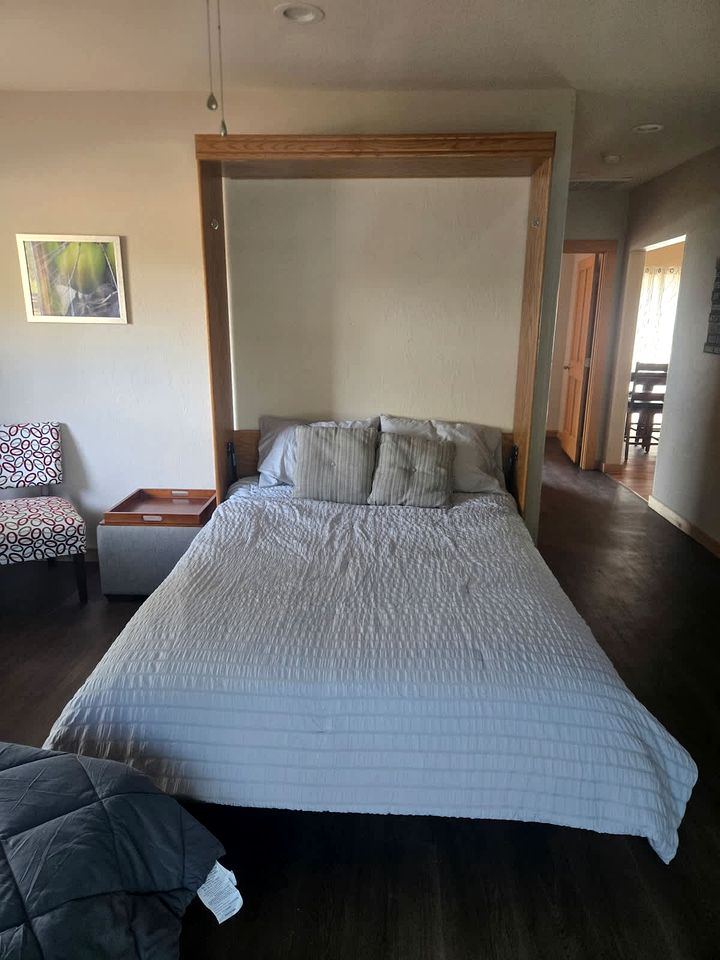 Scenic Waterfront Getaway Retreat with Private Lake Access Near The Cove, Little Elm TX