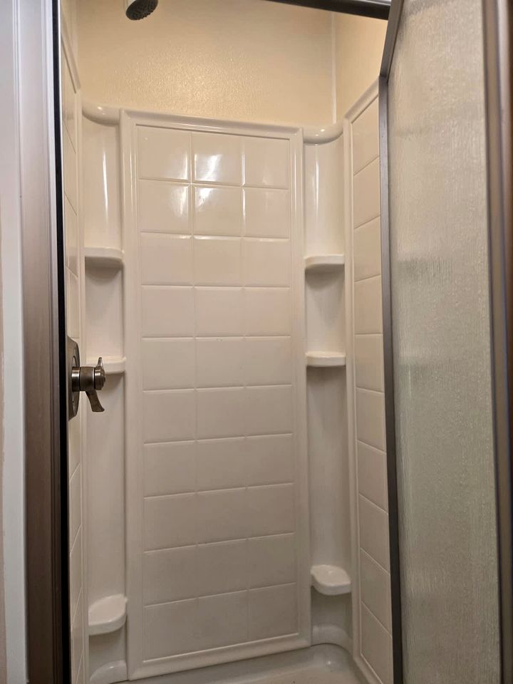 Scenic Waterfront Getaway Retreat with Private Lake Access Near The Cove, Little Elm TX