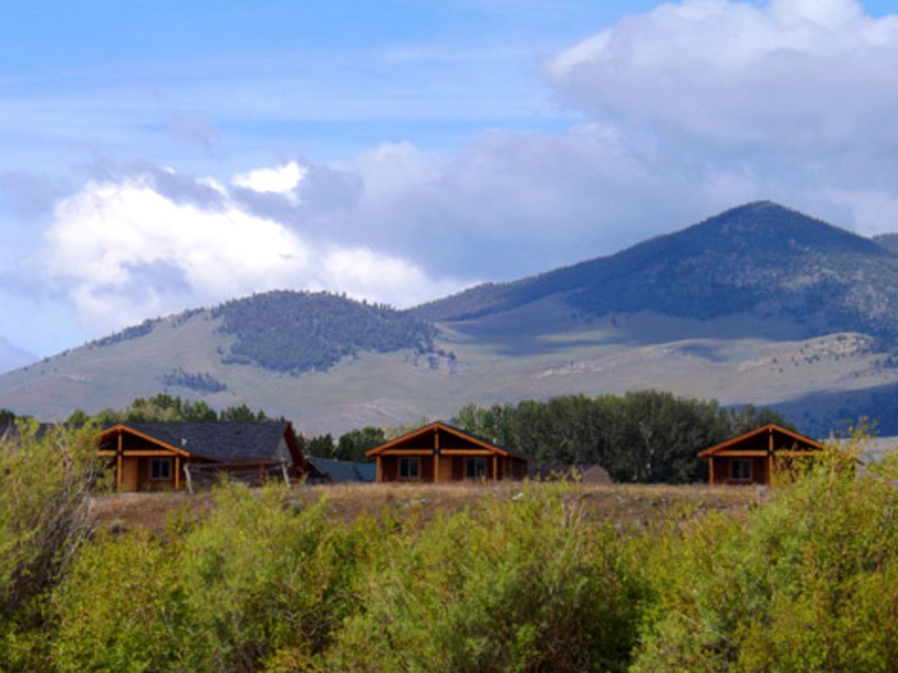Secluded Cabin with Views of Blue Hole River near Glen, Montana
