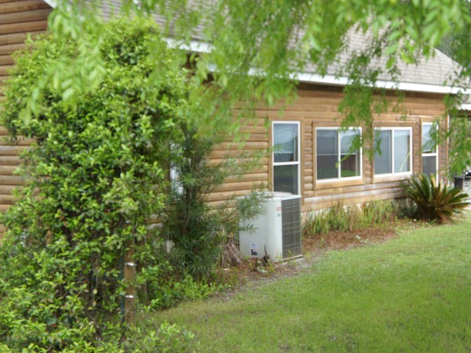 Cabins (Tifton, Georgia, United States)