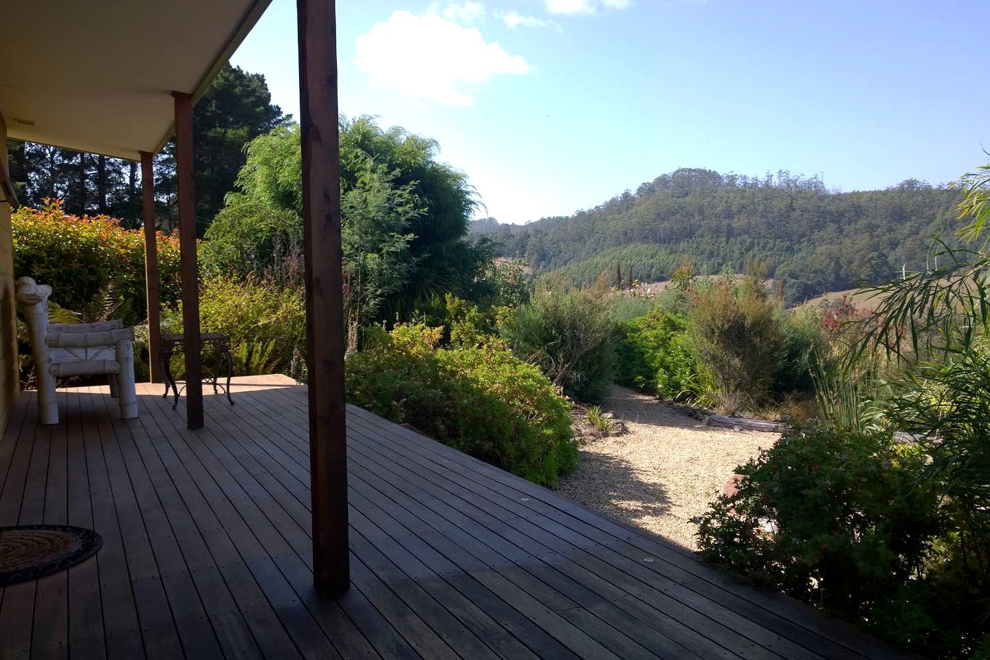 Luxury Huon Valley Accommodation with Sweeping Views for a Romantic Getaway in Tasmania