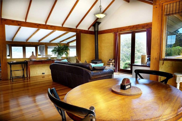 Cabins (Glendevie, Tasmania, Australia)