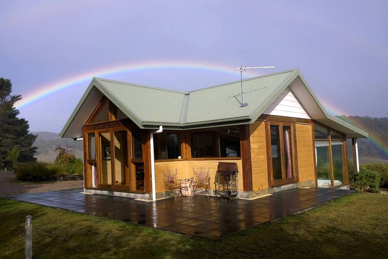 Cabins (Glendevie, Tasmania, Australia)