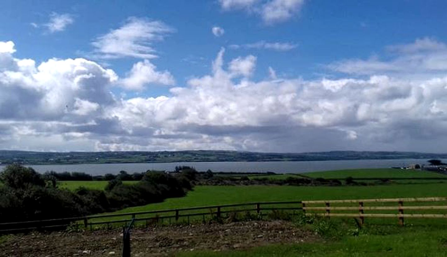 Fabulous Wooden Pod Rentals for a Glamping Getaway near Labasheeda, Ireland