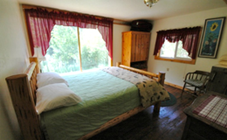 Private Woodland Cabin in the Absaroka Mountains of Montana | Cabins (Pray, Montana, United States of America)