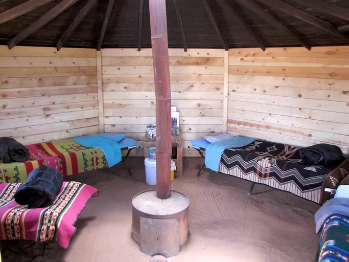 Yurts (Page, Arizona, United States)