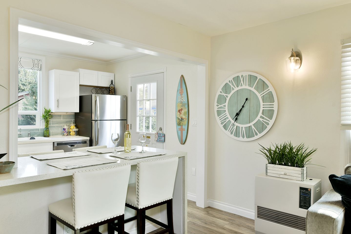 Scenic Cottage Escape with Private Deck and Hot Tub in Mount Shasta, California