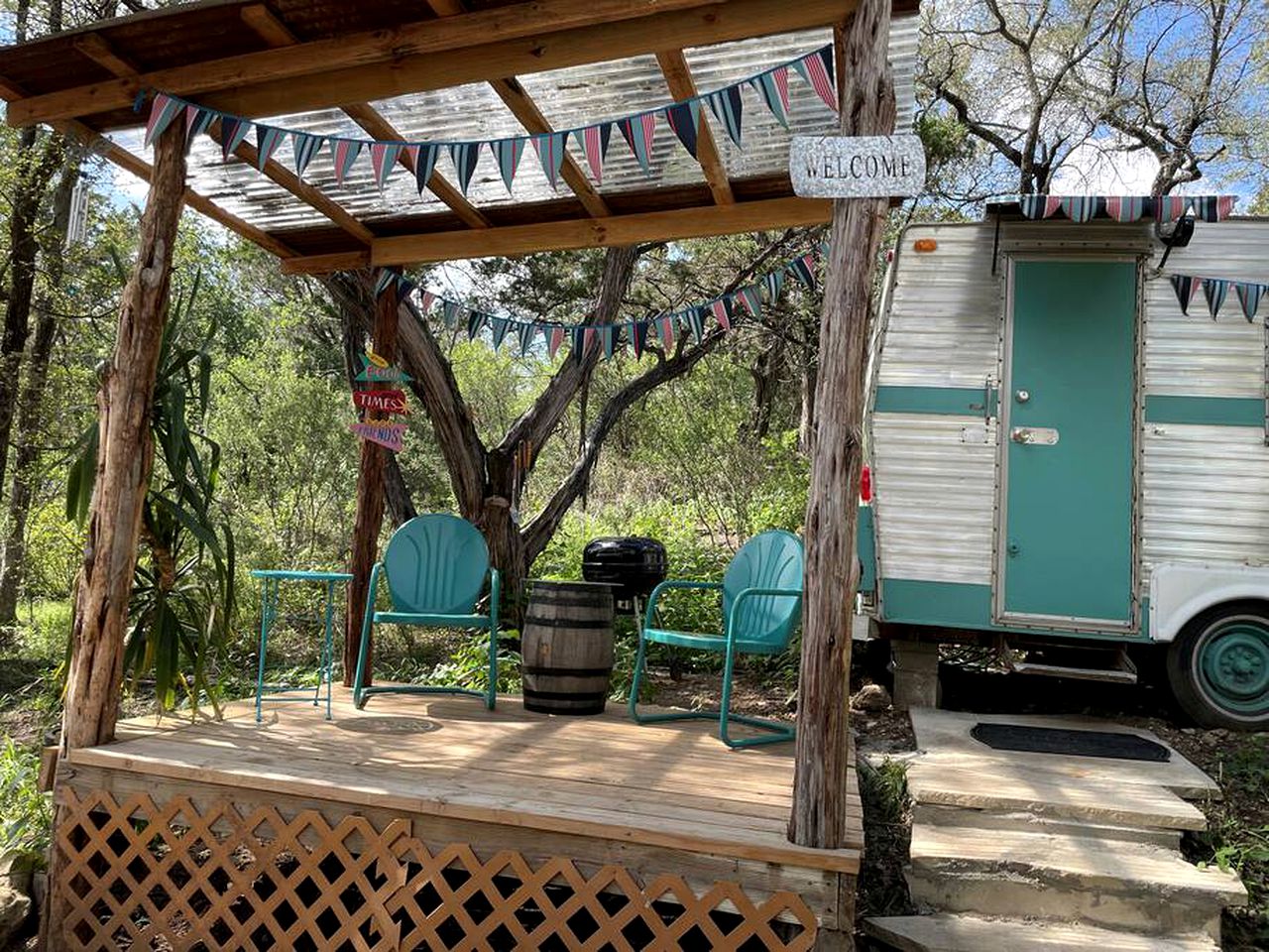 Marble Falls Retro Caravan Glamping: Your Vintage Getaway Awaits
