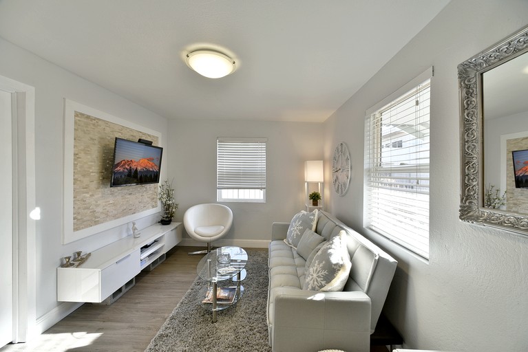 Cottages (United States of America, --, California)