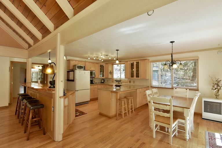 Cabins (United States of America, Black Butte Ranch, California)