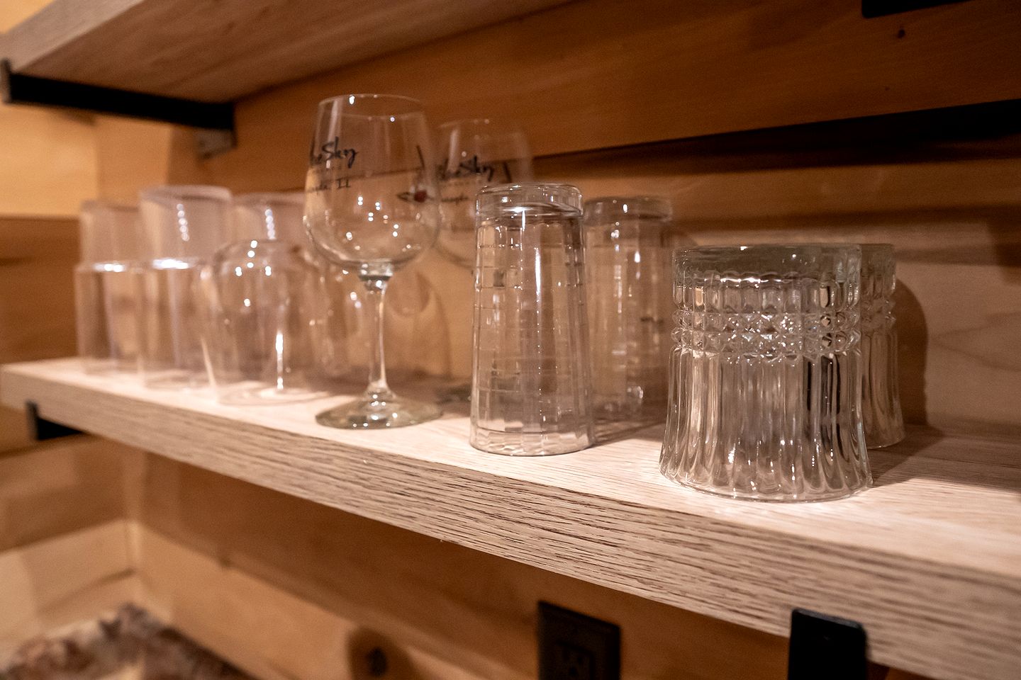 Romantic Lakefront Cabin with Private Hot Tub Near Lake of Egypt | Tunnel Hill, Illinois