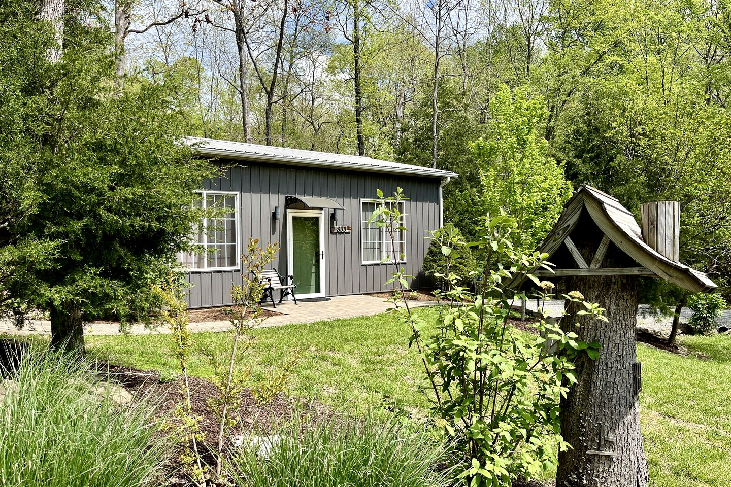 Romantic Lakefront Cabin with Private Hot Tub Near Lake of Egypt | Tunnel Hill, Illinois