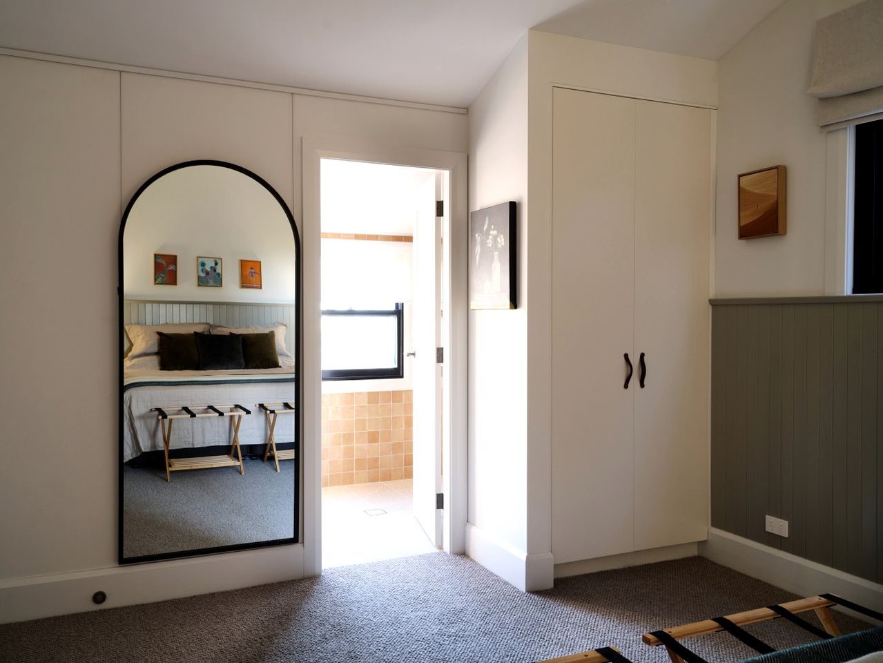 Charming Luxury Villa in a Transformed Winery, Surrounded by Gardens Near Mudgee, New South Wales