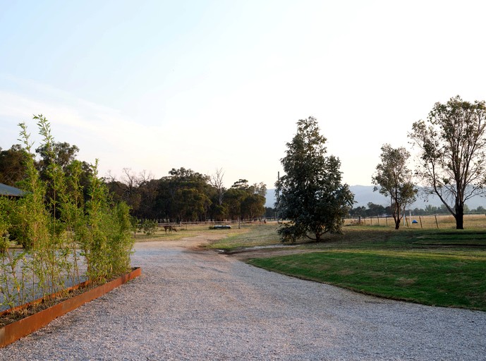 Villas (Australia, Bombira, New South Wales)