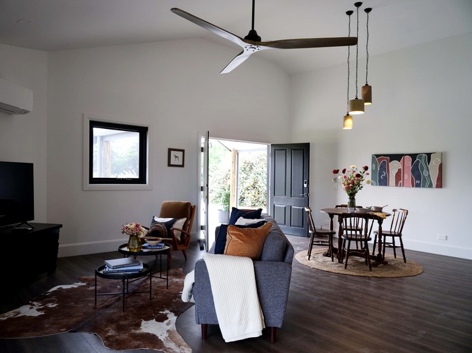 Vacation Rentals (Australia, Bombira, New South Wales)