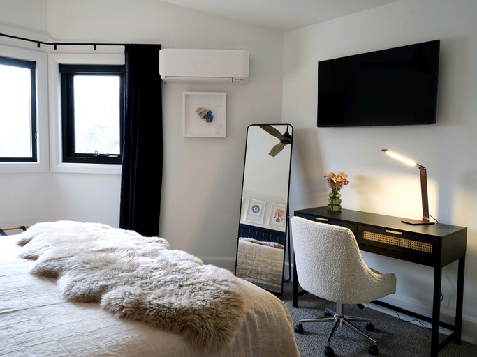 Vacation Rentals (Australia, Bombira, New South Wales)