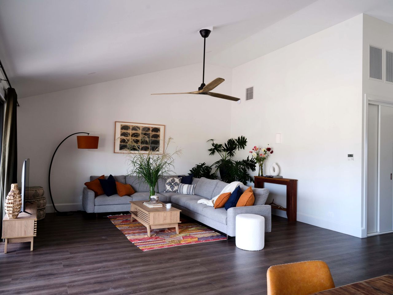 Luxury Pet-Friendly Villa with Heated Bathrooms & Full Kitchen Near Wineries in Mudgee, New South Wales