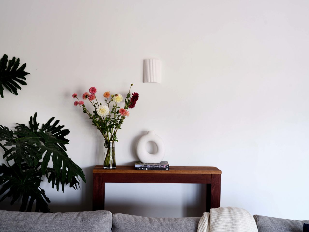 Luxury Pet-Friendly Villa with Heated Bathrooms & Full Kitchen Near Wineries in Mudgee, New South Wales