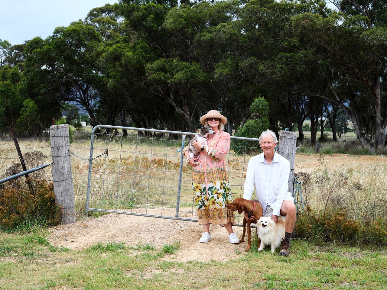 Luxury Pet-Friendly Villa with Heated Bathrooms & Full Kitchen Near Wineries in Mudgee, New South Wales