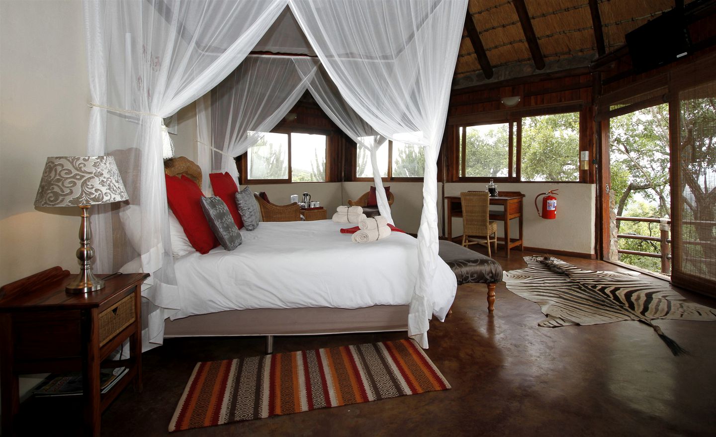 Romantic Getaway Rental with a Swimming Pool in Pongola, South Africa