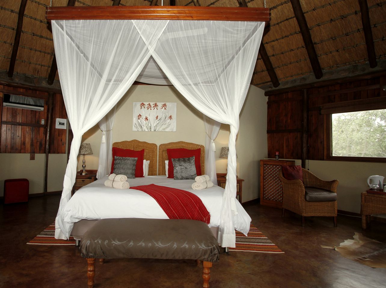 Romantic Getaway Rental with a Swimming Pool in Pongola, South Africa