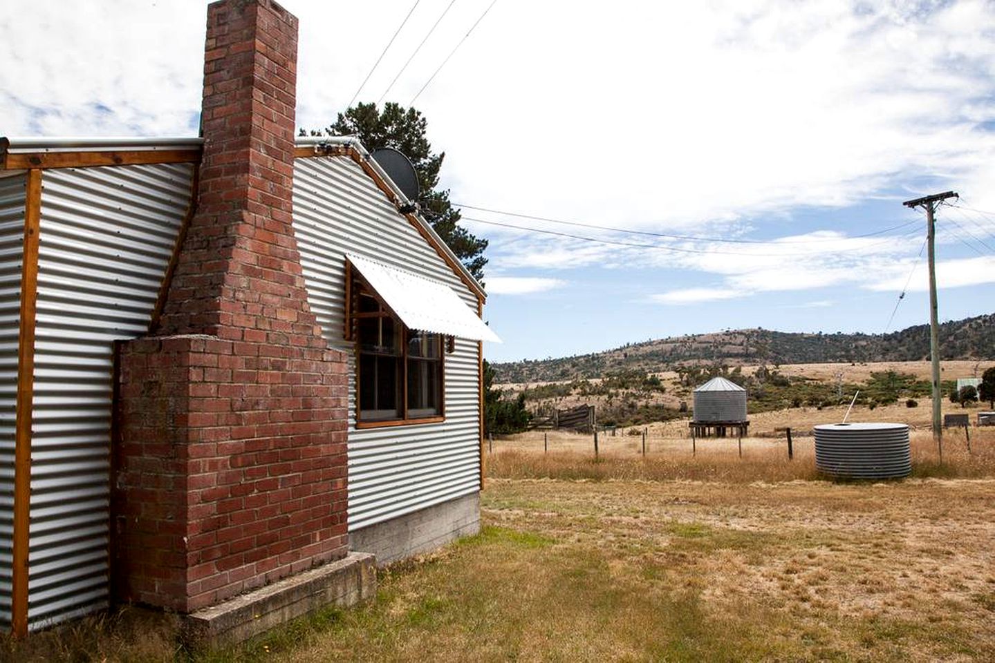 Pet-Friendly Cottage Getaway on a Farm near Hamilton, Tasmania