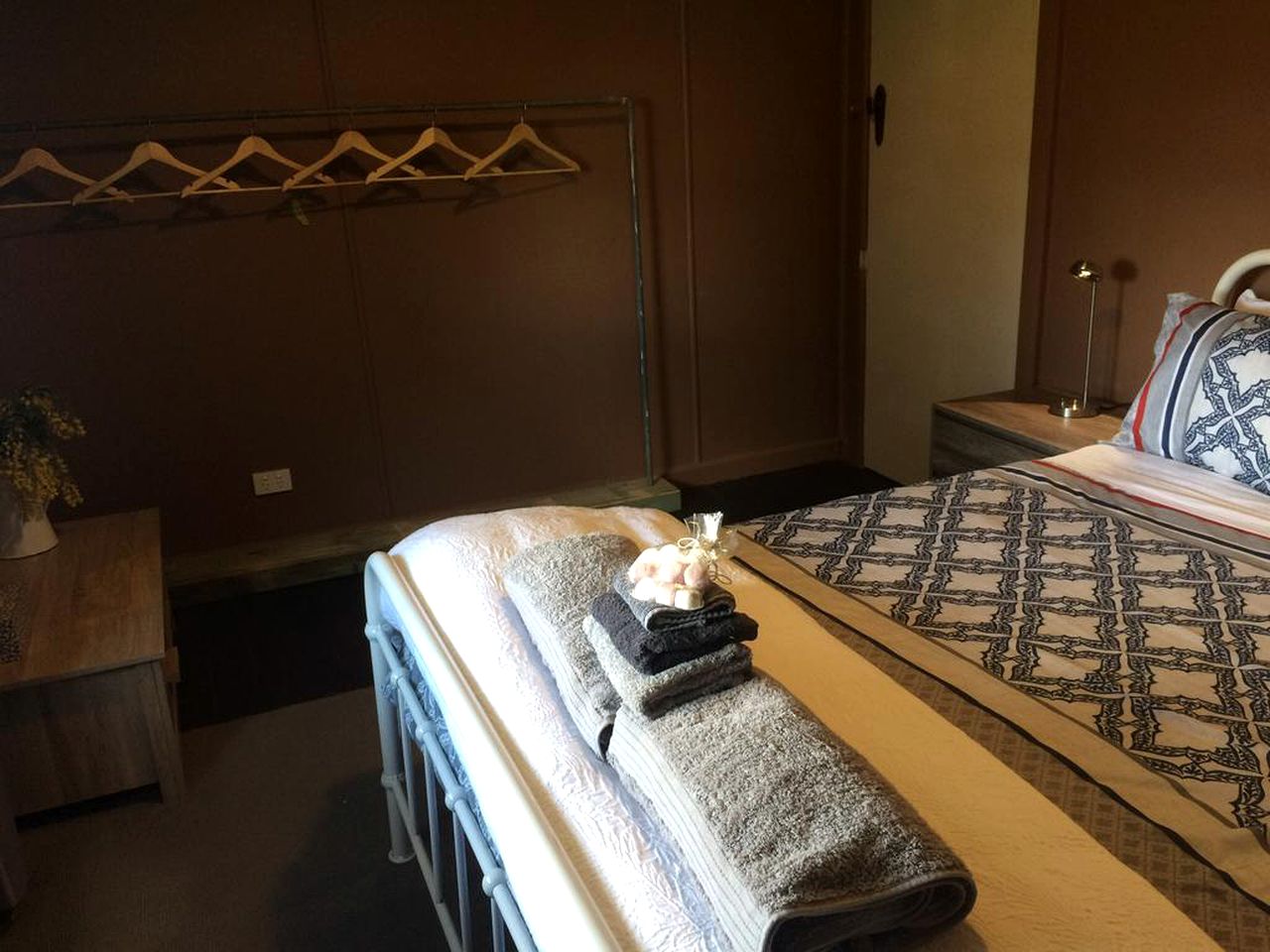 Pet-Friendly Cottage Getaway on a Farm near Hamilton, Tasmania