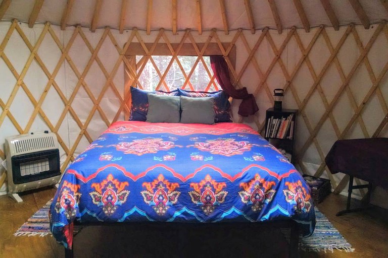 Yurts (Seward, Alaska, United States)