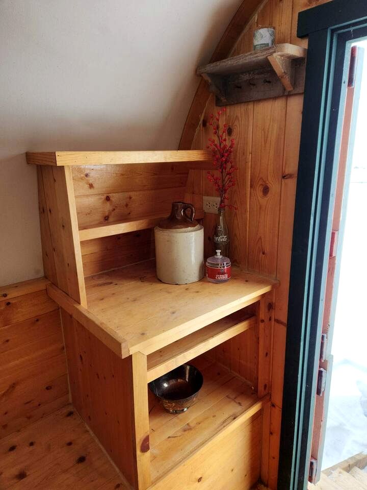 Charming Glamping Wagon with Mountain Views on Working Ranch near Grand Teton – Tetonia, Idaho
