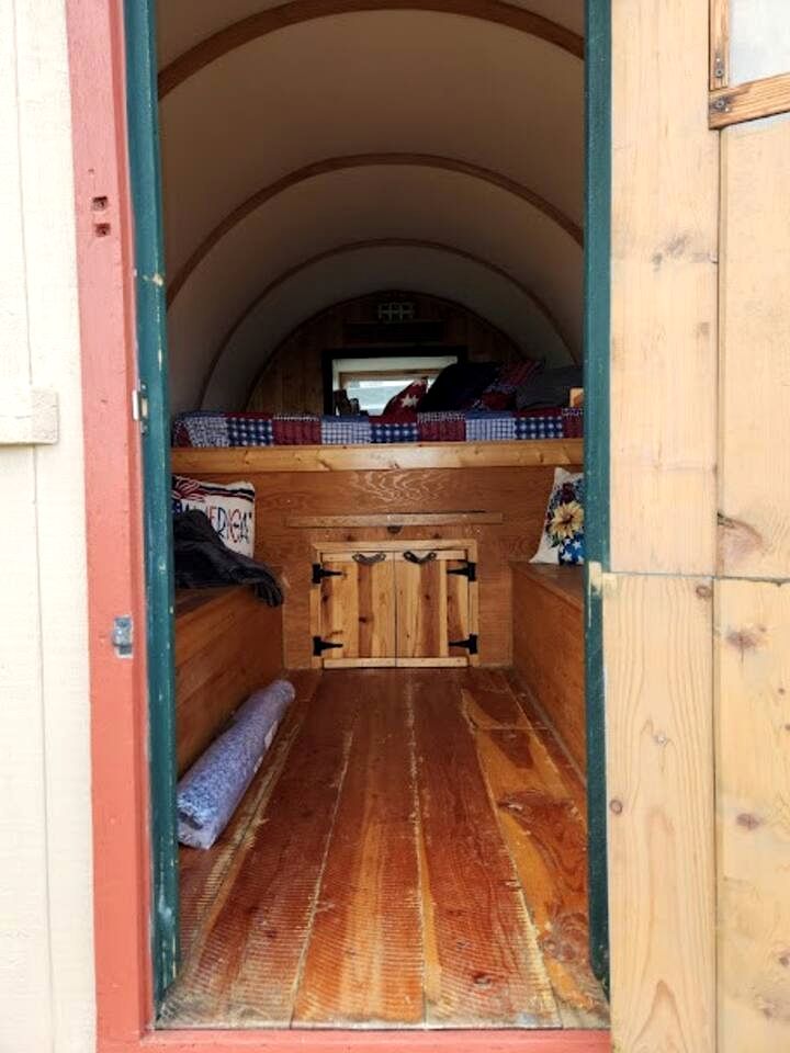 Charming Glamping Wagon with Mountain Views on Working Ranch near Grand Teton – Tetonia, Idaho
