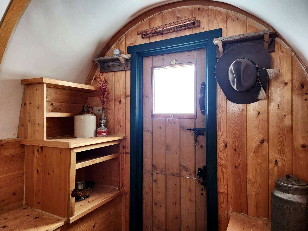 Charming Glamping Wagon with Mountain Views on Working Ranch near Grand Teton – Tetonia, Idaho