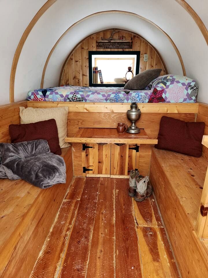 Charming Glamping Wagon with Mountain Views on Working Ranch near Grand Teton – Tetonia, Idaho