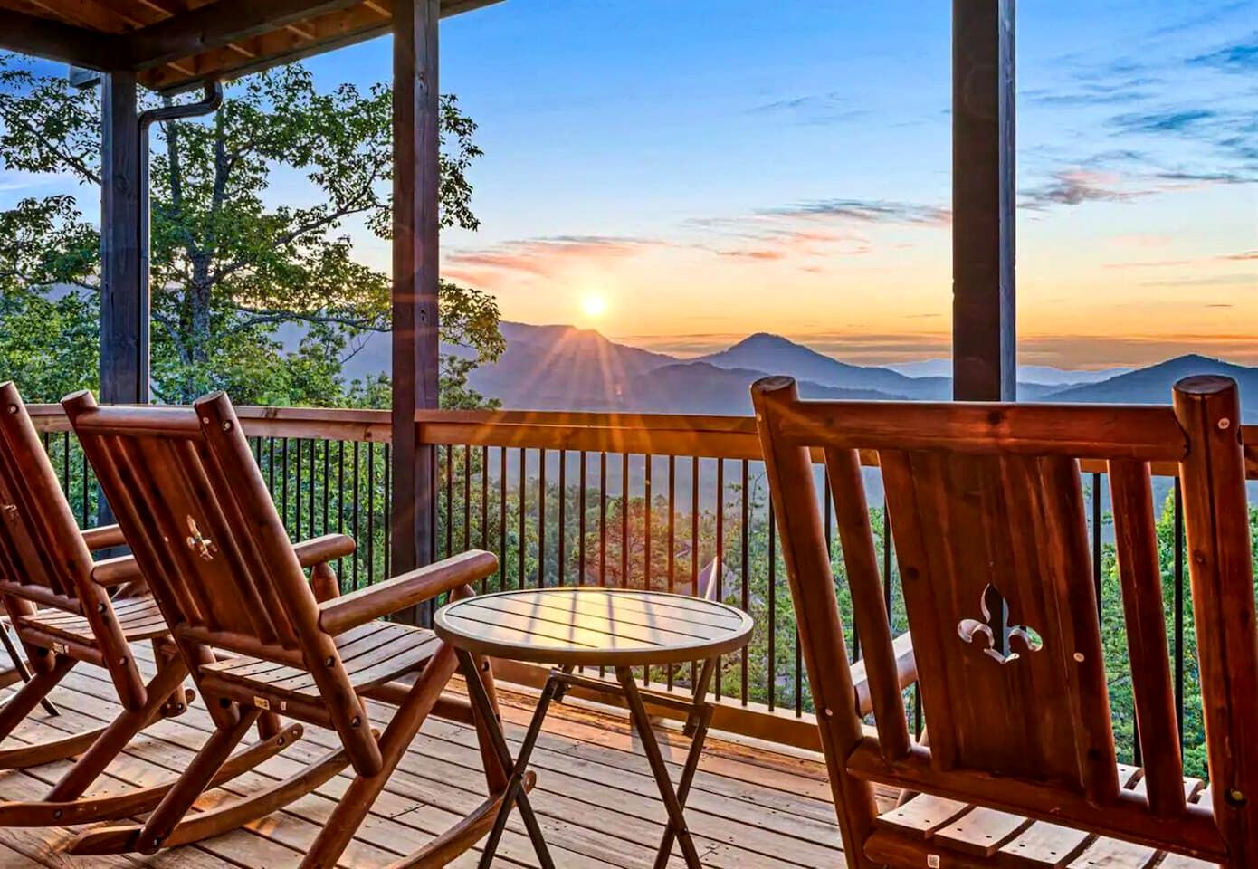 Scenic Smoky Mountain Retreat with Heated Indoor Pool & Game Room near Pigeon Forge, Sevierville TN