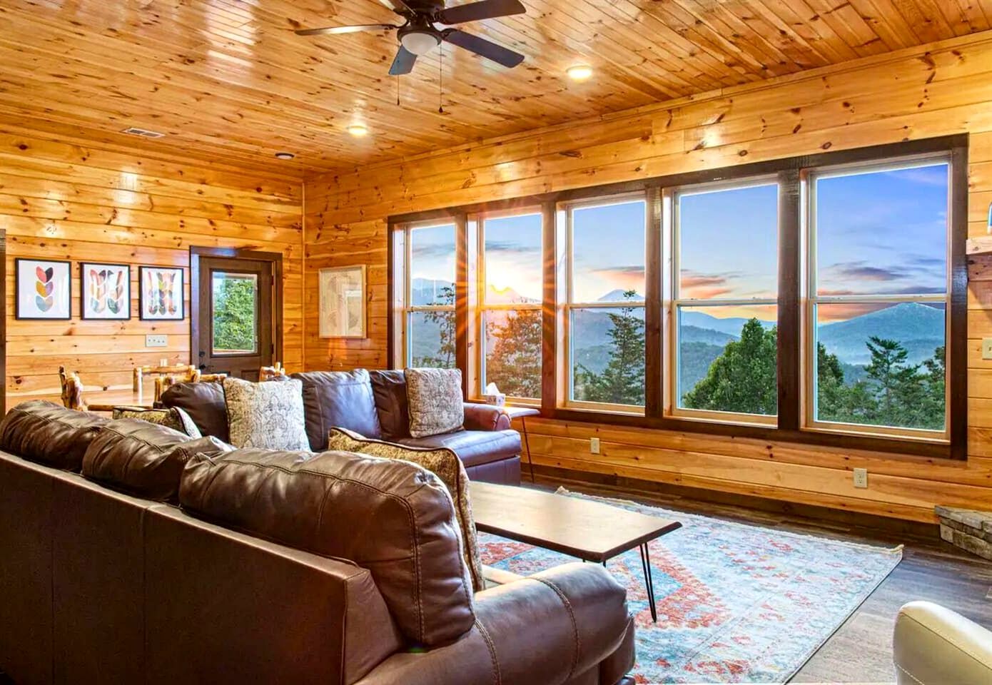 Scenic Smoky Mountain Retreat with Heated Indoor Pool & Game Room near Pigeon Forge, Sevierville TN