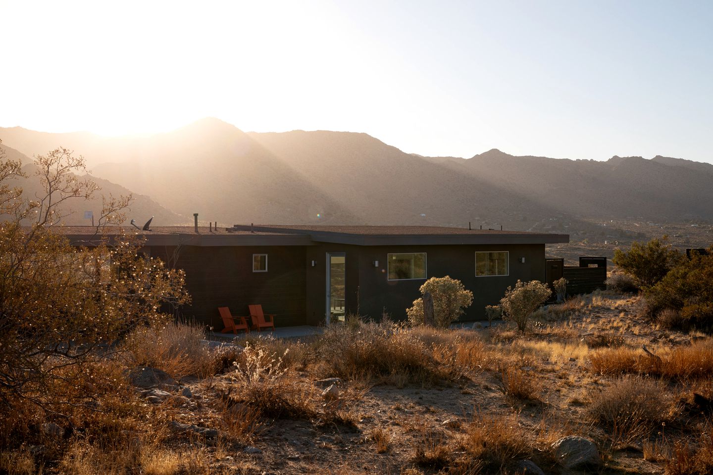 Cozy Vacation Rental with Fire Pit and Hot-tub in Joshua Tree, California