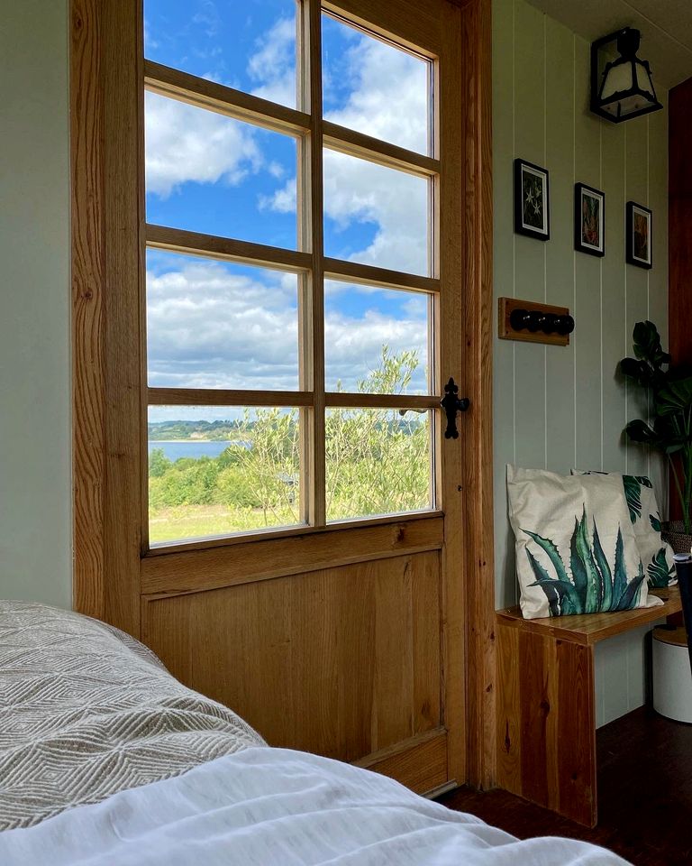 Charming Lakeside Container Sanctuary near Rutland Water in Rutland