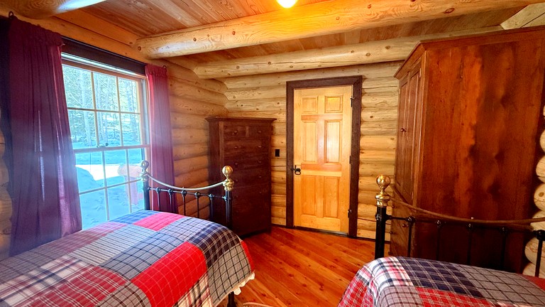 Cabins (United States of America, Greenville, Maine)