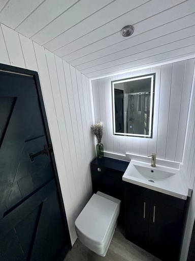 Huts (United Kingdom, Milford Haven, Wales)