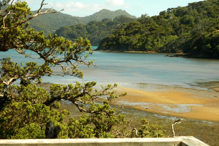 Vacation Rentals (Great Barrier Island, North Island, New Zealand)